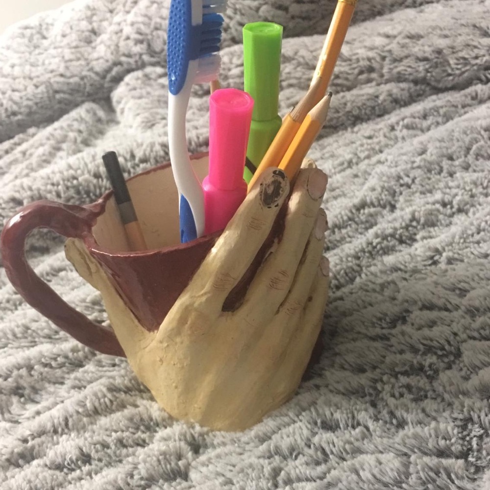 Handmade hand cup - Picture 2 of 3